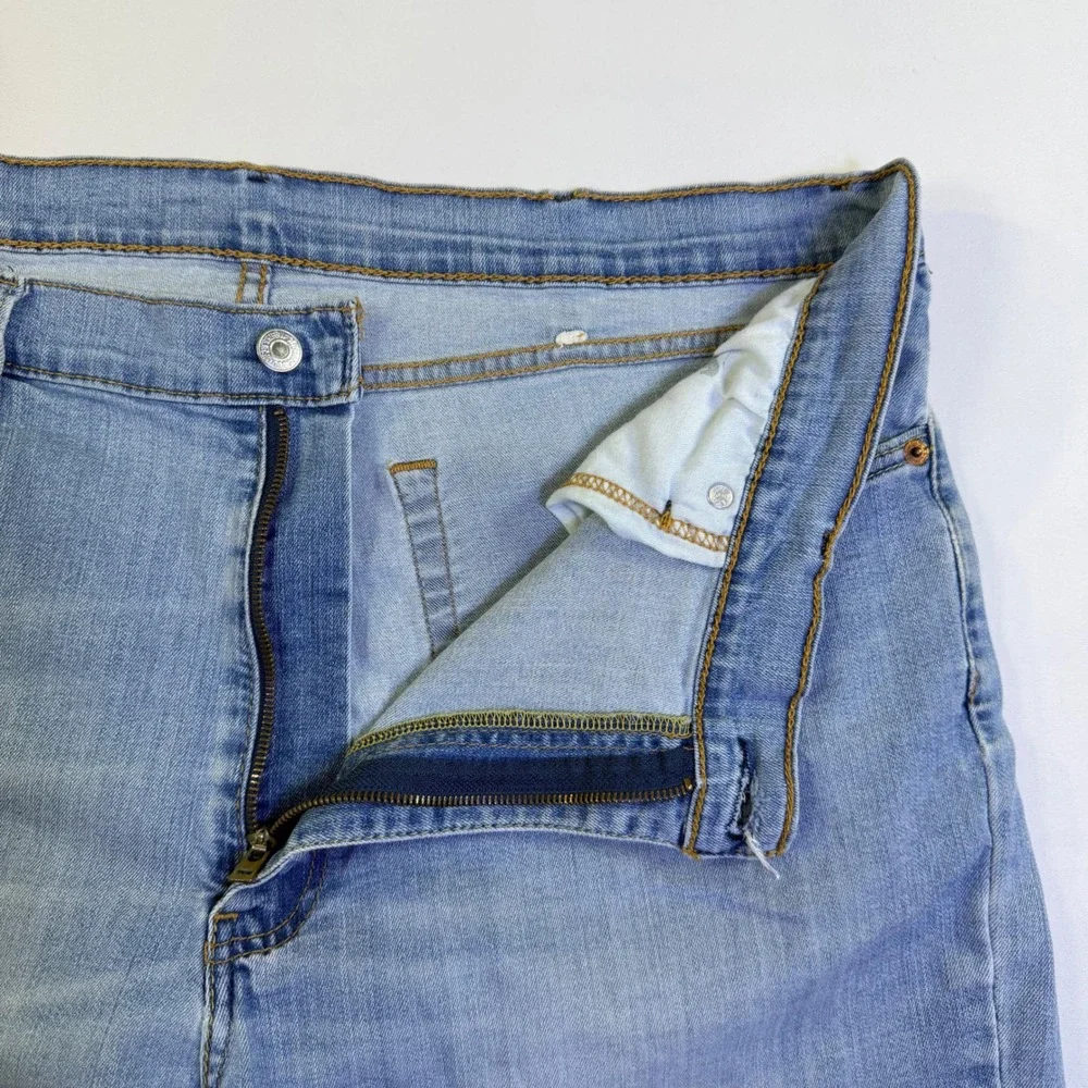 Levis‎ 541 Athletic Taper Jeans Mens 40x24 Light Wash Blue Denim Stretch Short